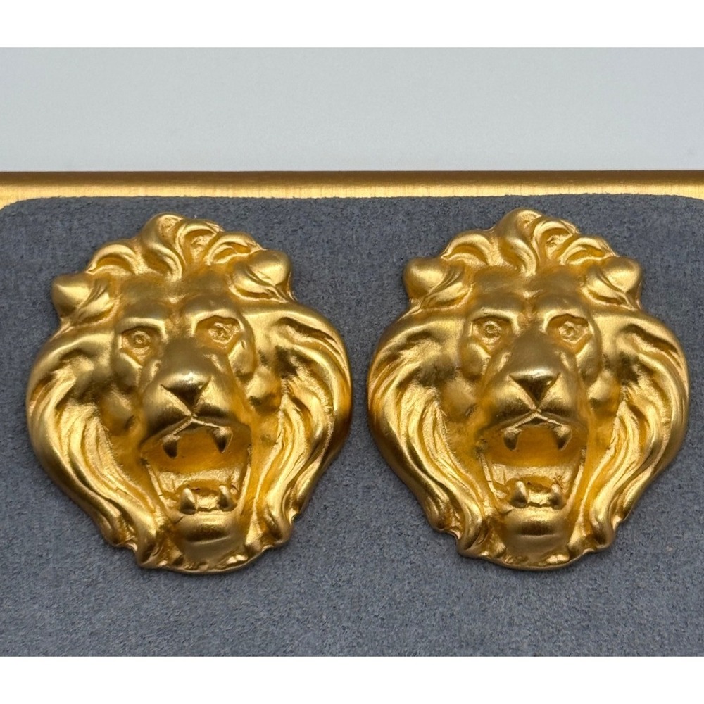 Vintage Anne Klein Unsigned Lion Matte Gold Tone Pierced Earrings